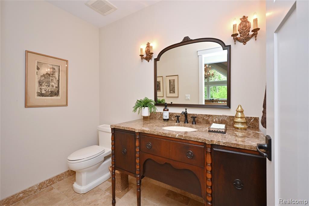 4801 N Harsdale Road, Bloomfield Hills, MI 48302 — Photo 36