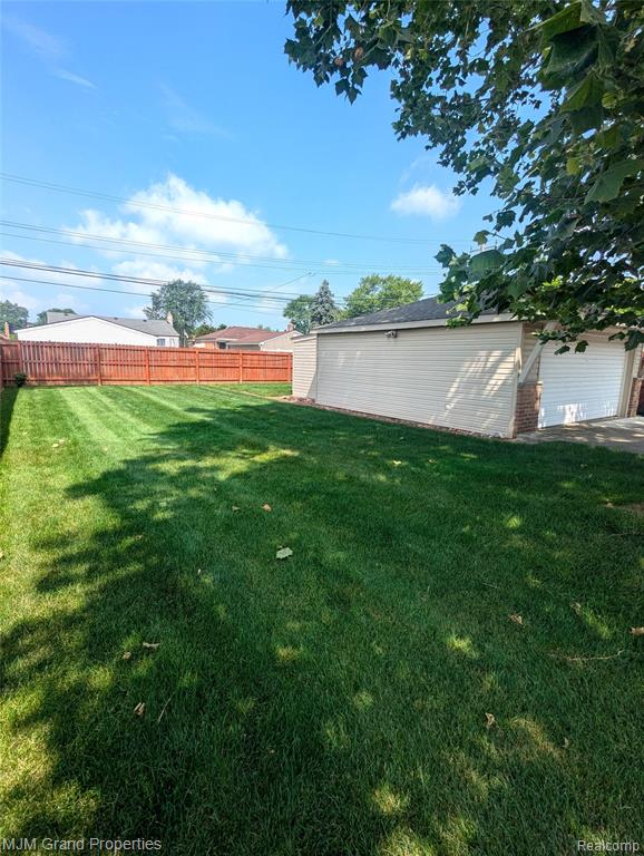 431 Deering Street, Garden City, MI — Photo 18