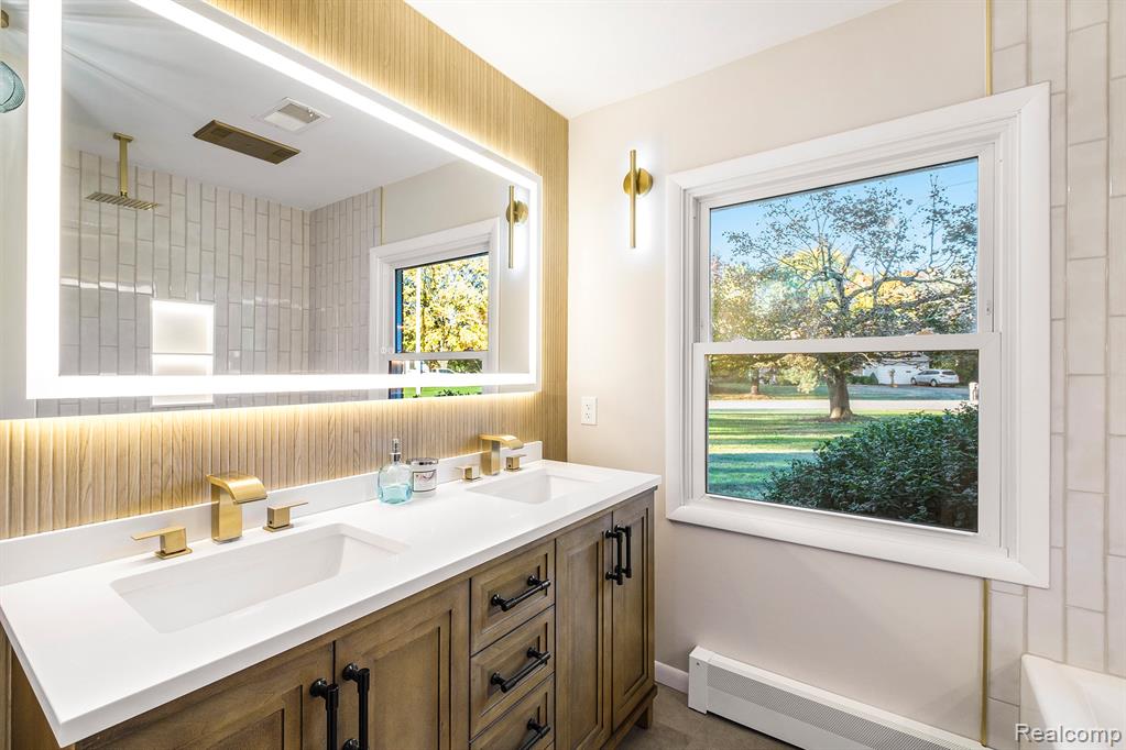 4475 Thornapple Circle, Burton, MI 48509 — Photo 16