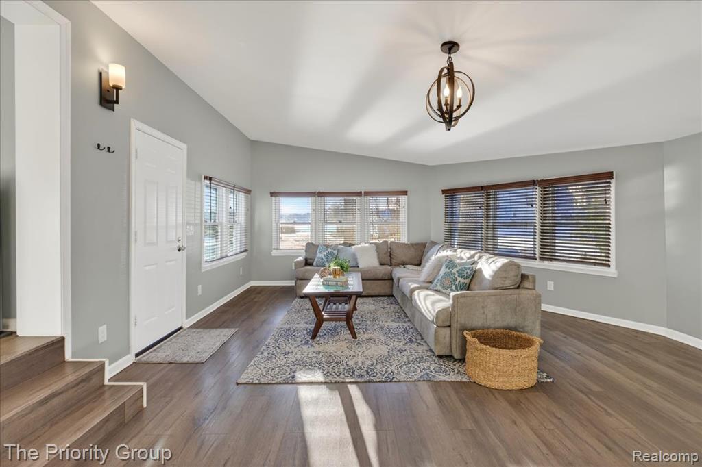 636 Lakeview Drive, White Lake, MI — Photo 35