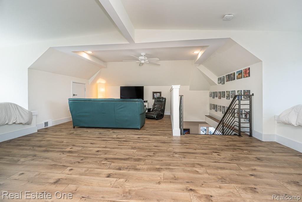 426 W University Drive, Rochester, MI 48307 — Photo 58