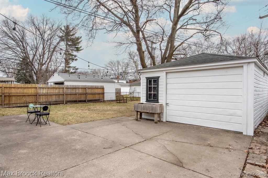24460 Rosewood Street, Oak Park, MI 48237 — Photo 3