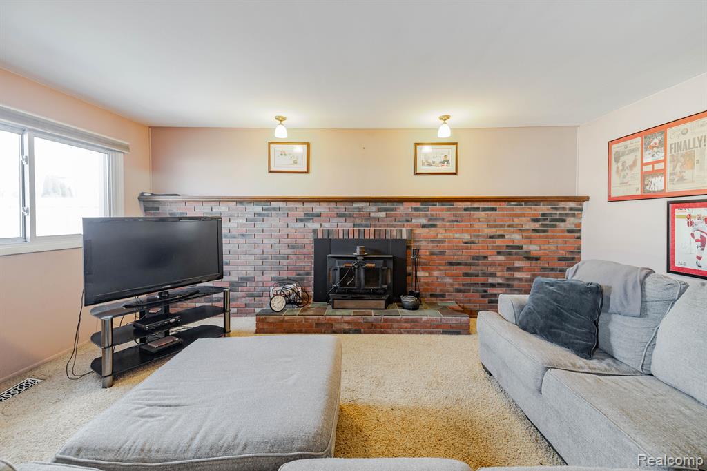4105 GRANGE Road, Trenton, MI 48183 — Photo 4