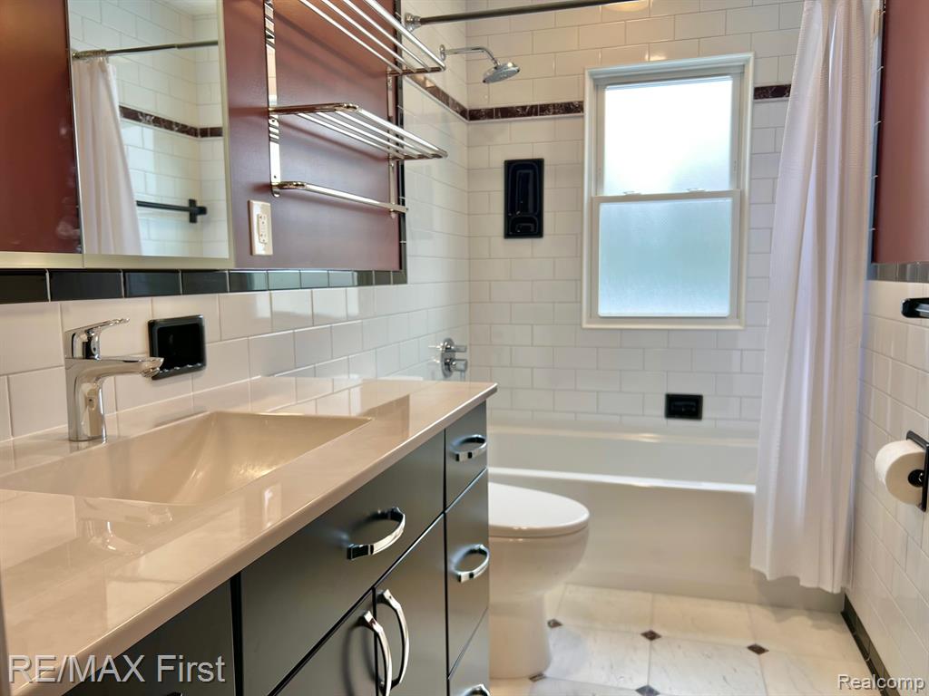 4516 Robinwood Avenue, Royal Oak, MI 48073 — Photo 16