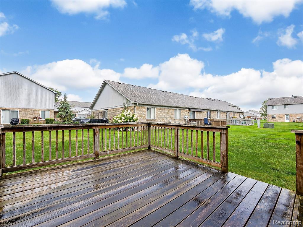 23490 STOFLET Lane, Trenton, MI 48183 — Photo 17