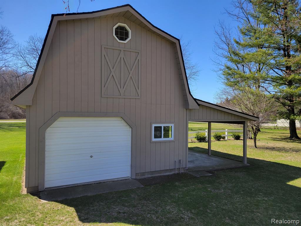 42 S FLOWER Street, Croswell, MI 48422 — Photo 23
