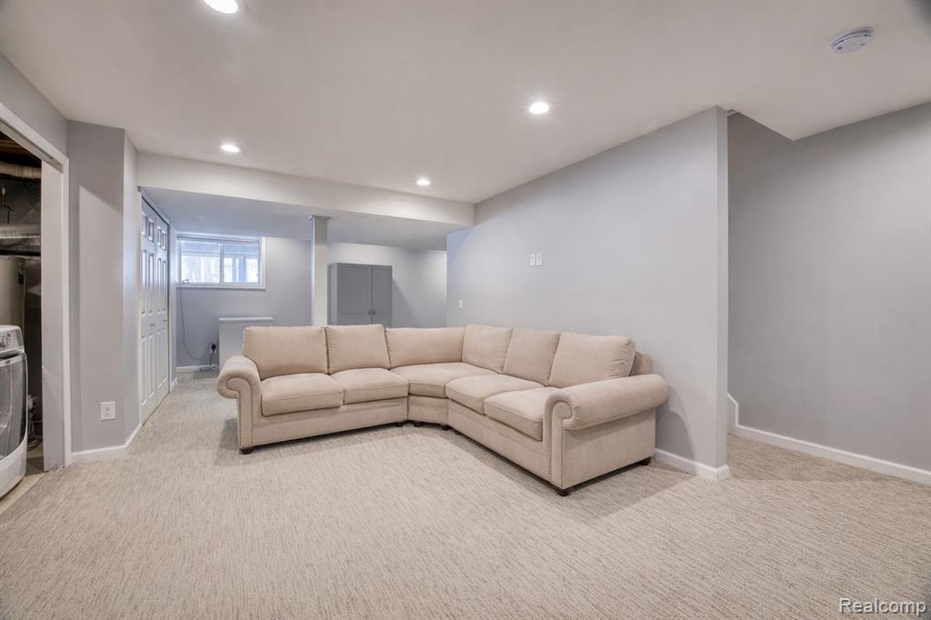 1564 Chelsea Circle, Howell, MI 48843 — Photo 35