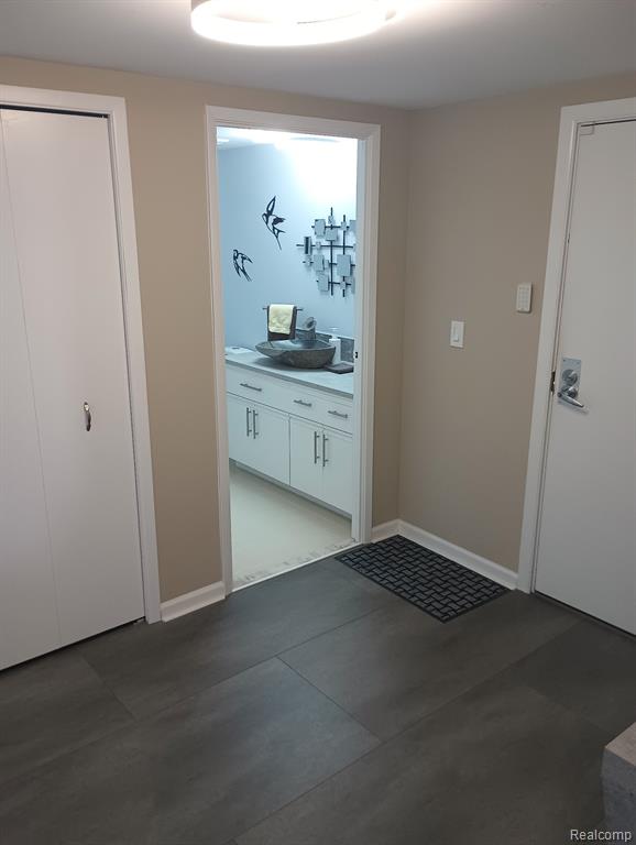 34432 Jefferson Avenue, Harrison Township, MI — Photo 10