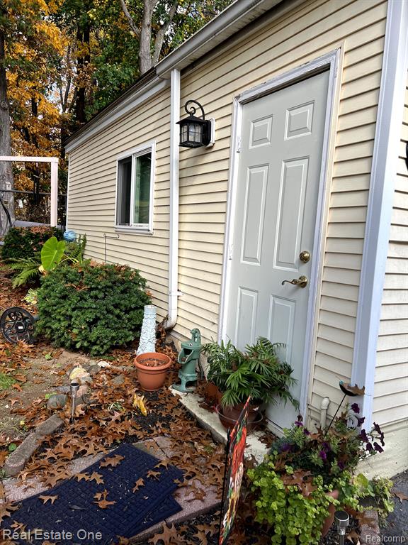 8409 Carols Drive, Brighton, MI 48114 — Photo 23