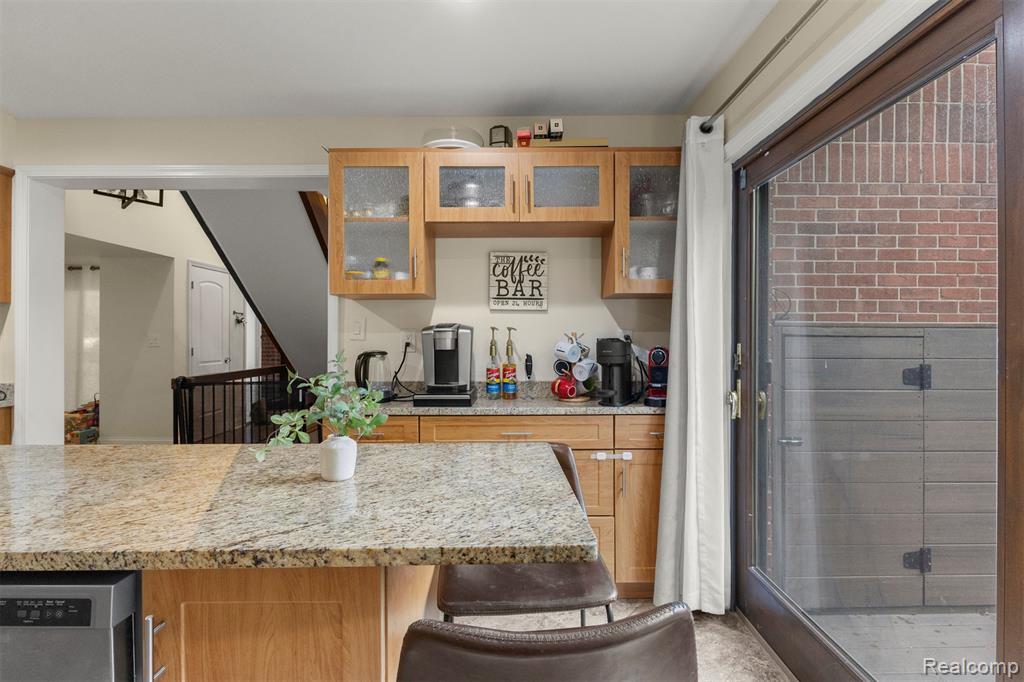 3011 Lindenwood Drive, Dearborn, MI 48120 — Photo 13