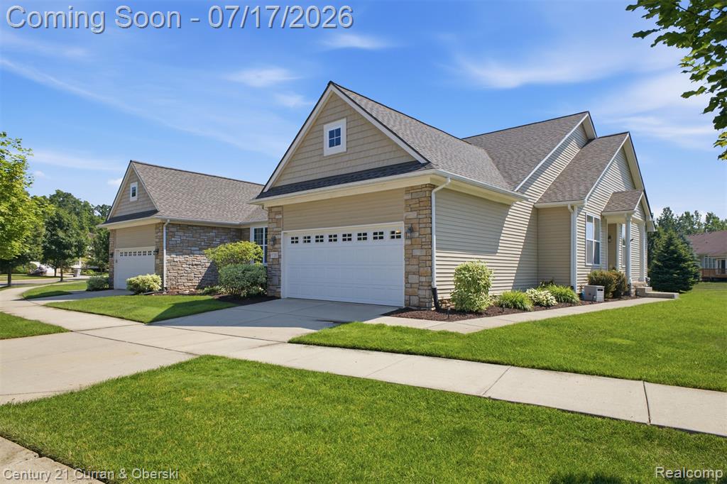 57283 Elk Run W, New Hudson, MI 48165 — front exterior