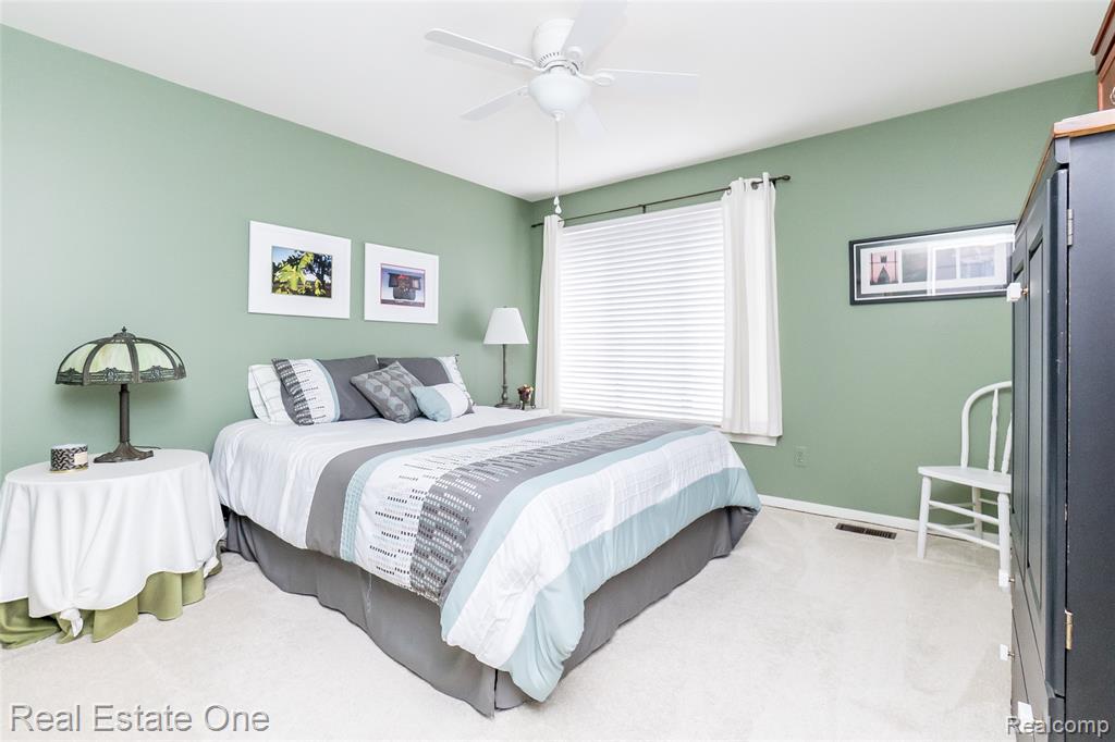 7308 Creek View Circle, West Bloomfield, MI — Photo 33