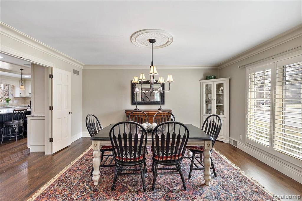 628 BENNINGTON Drive, Bloomfield Hills, MI 48304 — Photo 16