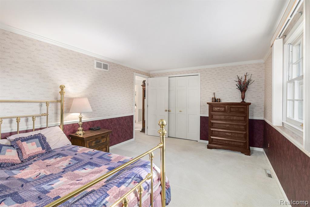 4597 Broughton Drive, Bloomfield Hills, MI 48301 — Photo 36