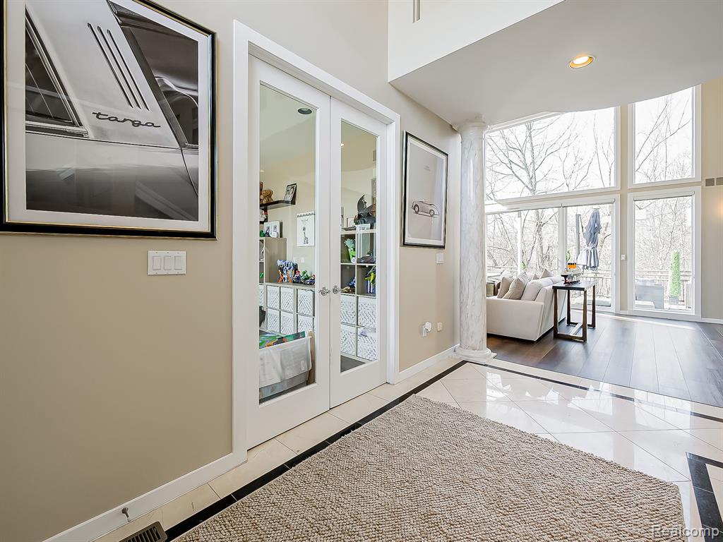 6310 Branford Drive, West Bloomfield, MI — Photo 2
