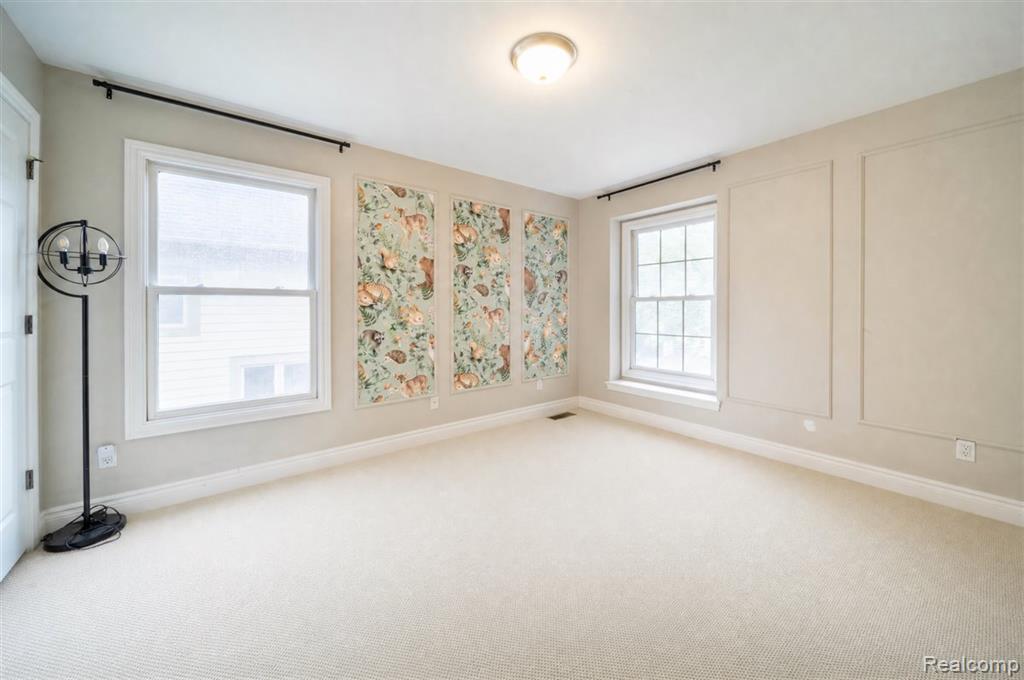 717 S Kenwood Avenue, Royal Oak, MI 48067 — Photo 23