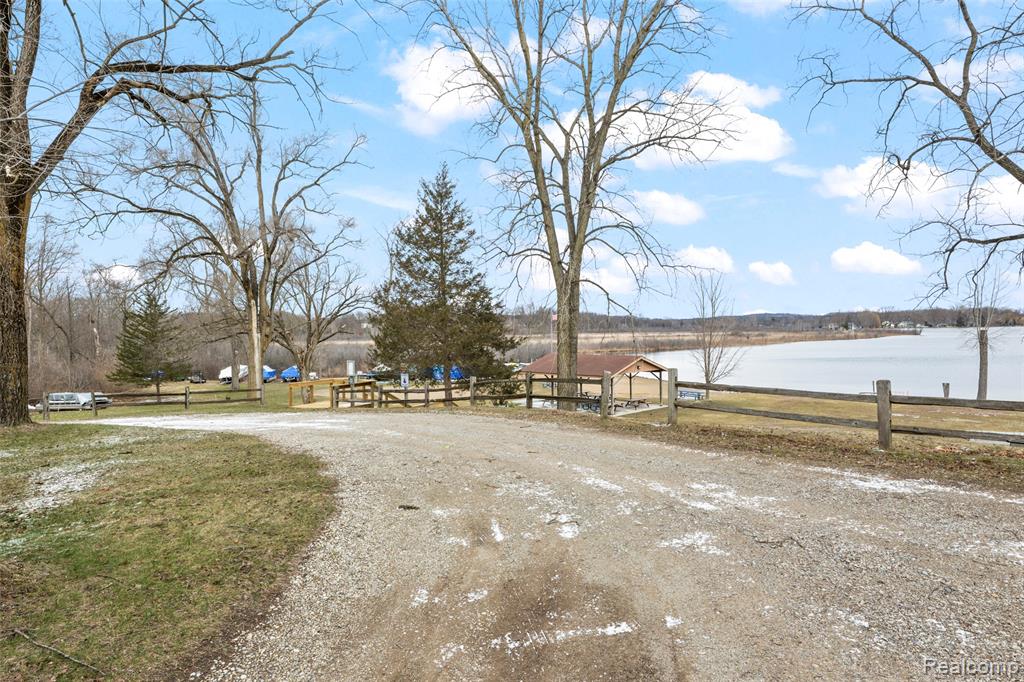 3778 Ponchartrain Drive, Pinckney, MI 48169 — Photo 46