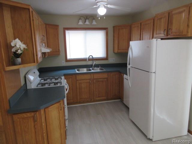 47487 Greenview Road, Utica, MI 48317 — Photo 7