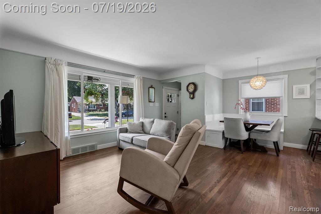 502 W Sunnybrook Drive, Royal Oak, MI 48073 — Photo 5