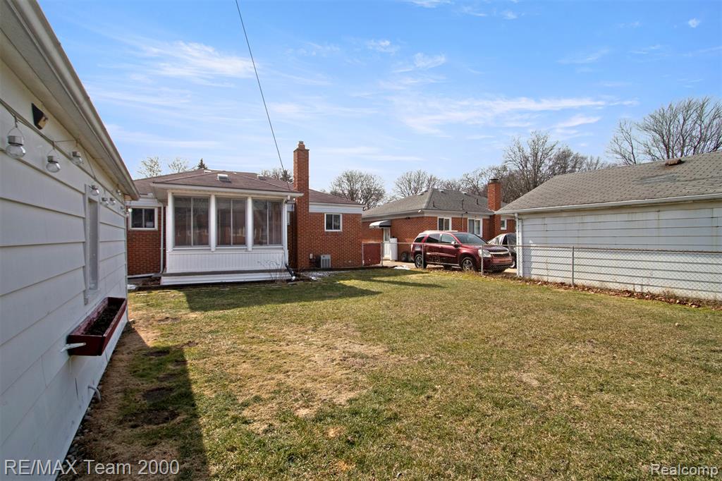 19431 STEPHENS, Eastpointe, MI 48021 — Photo 40
