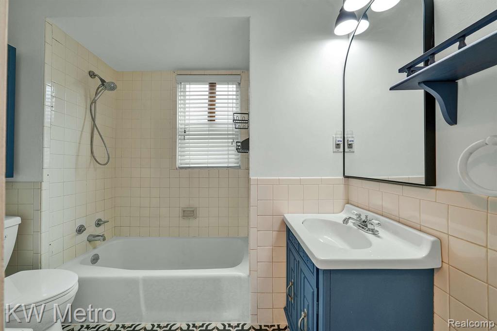 580 CAMDEN Street, Ferndale, MI 48220 — Photo 24