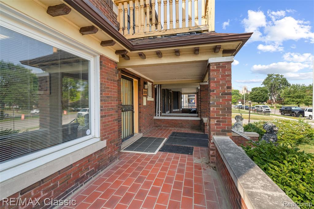 2676 W W. Grand Blvd. Boulevard - Photo 2
