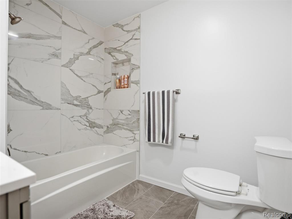 102 Lac Sainte Claire Drive, Saint Clair Shores, MI 48082 — Photo 46