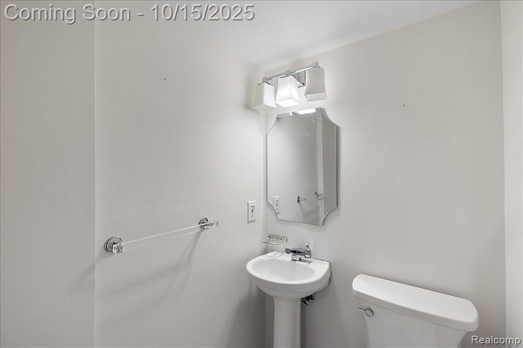 564 BROOKSIDE Avenue, Birmingham, MI 48009 — Photo 20