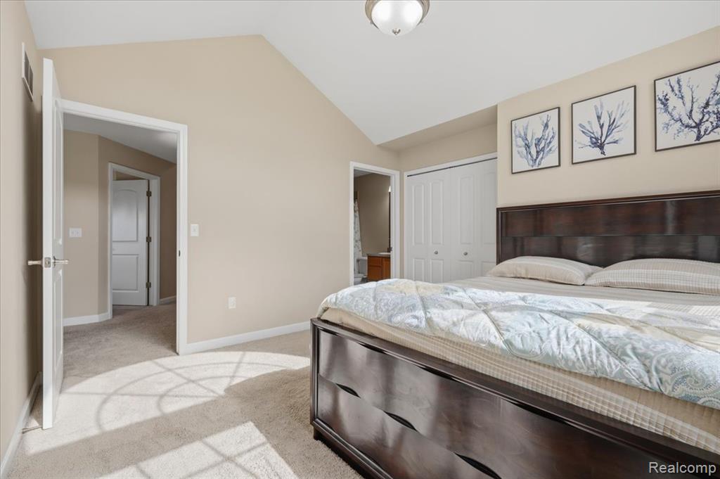 4810 E Stonegate Circle, Lake Orion, MI — Photo 21