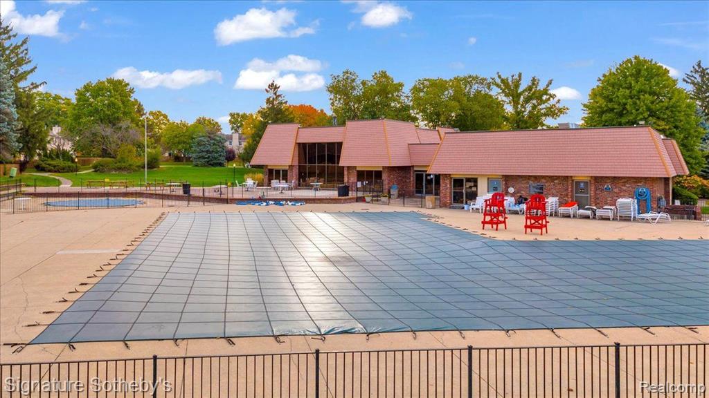 1598 BRENTWOOD Drive, Troy, MI 48098 — Photo 33