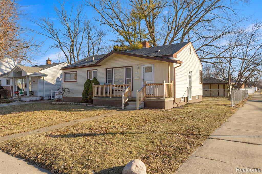 612 GILMAN Street, Garden City, MI — front exterior