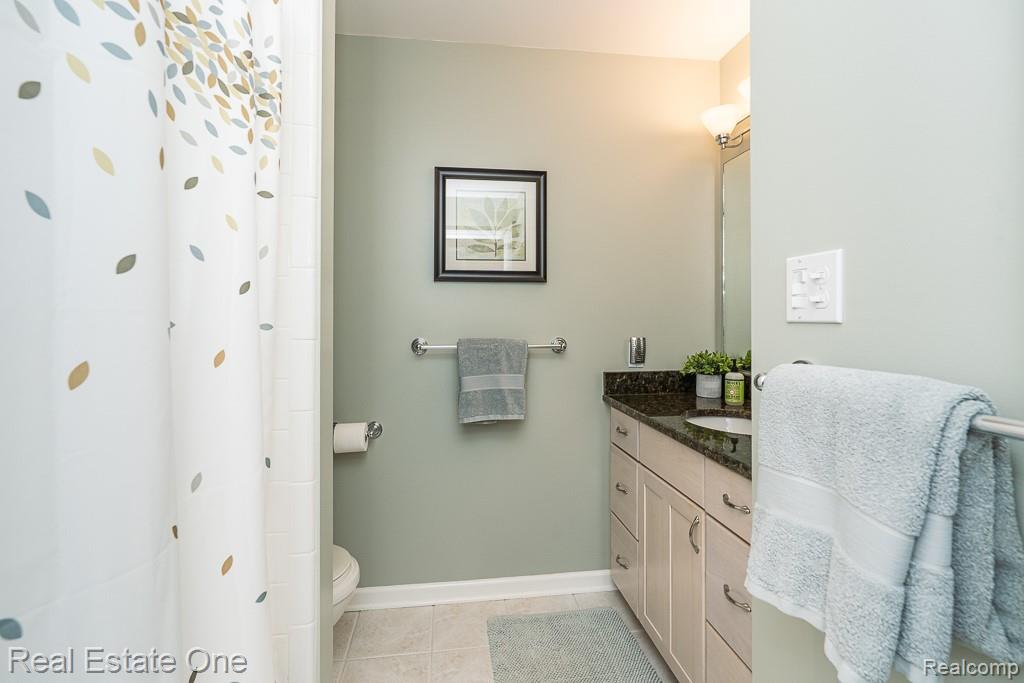 471 Elmhill Road, Rochester Hills, MI 48306 — Photo 19