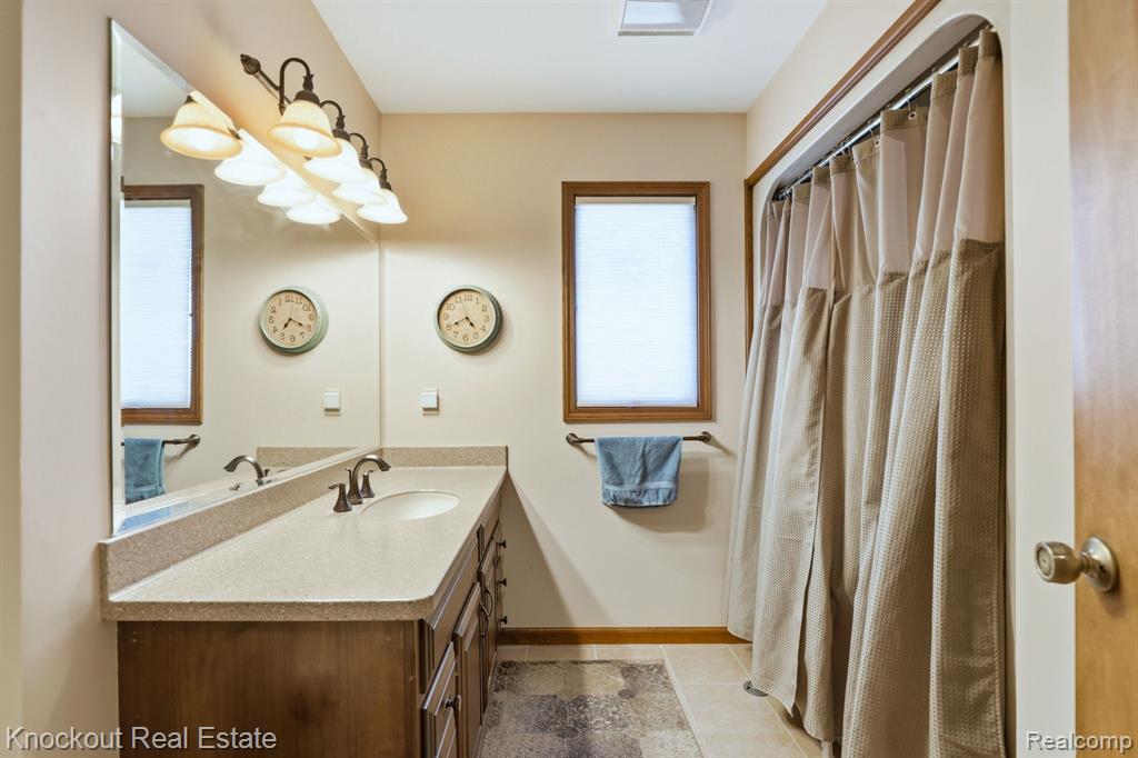 686 Willow Lane, Frankenmuth, MI 48734 — Photo 33