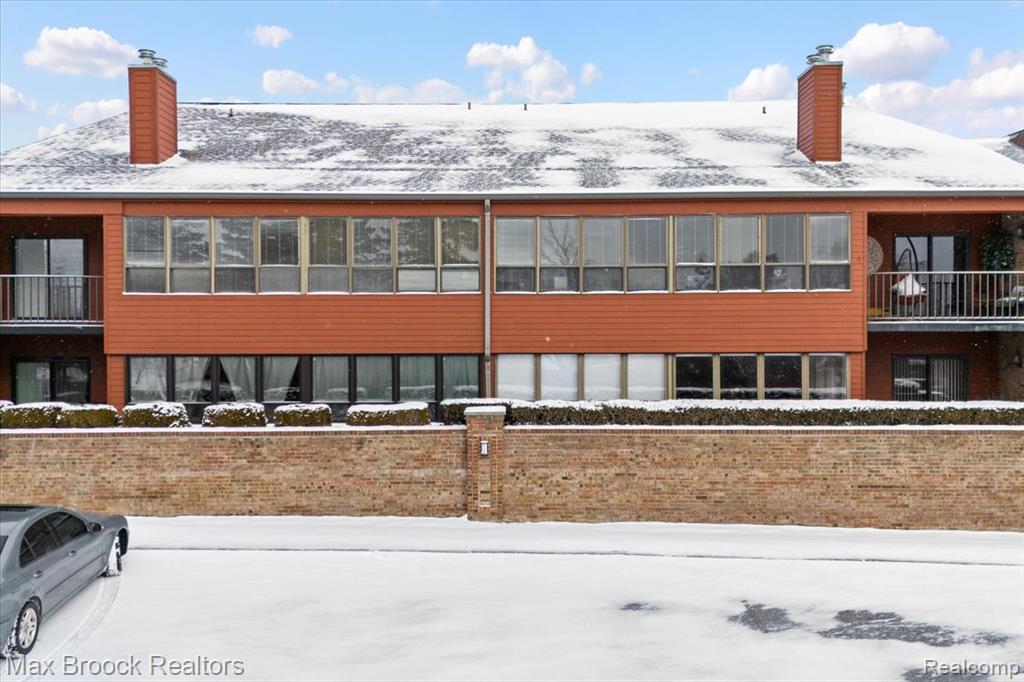 969 Greenview Court, 42, Rochester Hills, MI 48307 — front exterior
