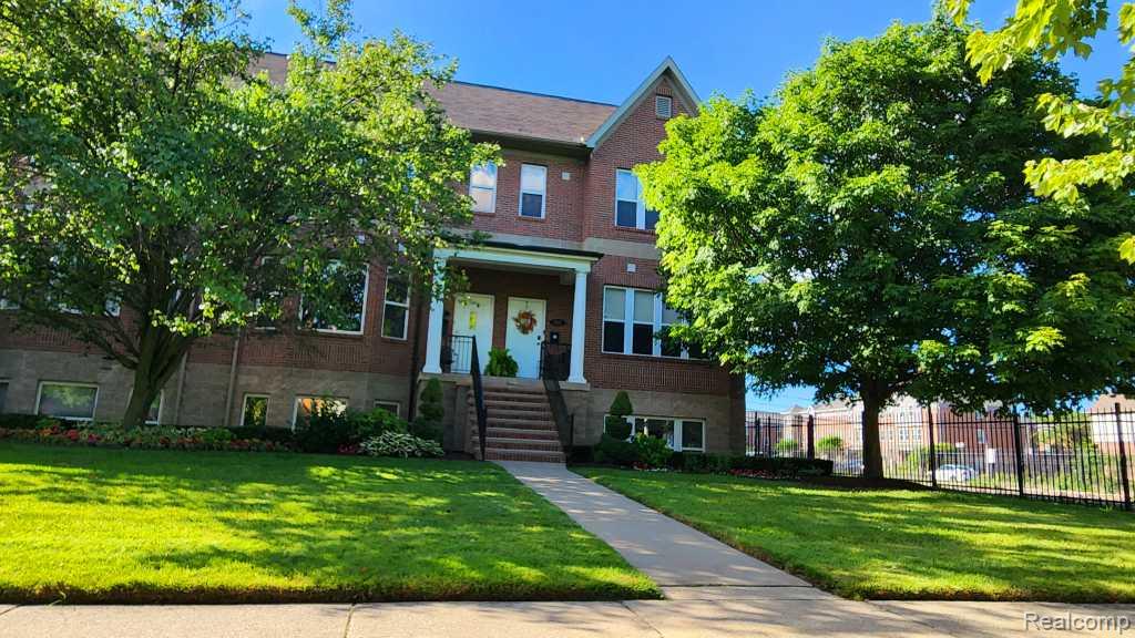 309 E Ferry Street, 8 EAST BUILDING, Detroit, MI 48202 — Photo 2