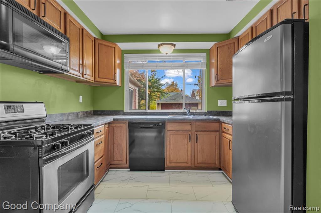 2564 WOODSTOCK Drive, Highland Park, MI 48203 — Photo 19