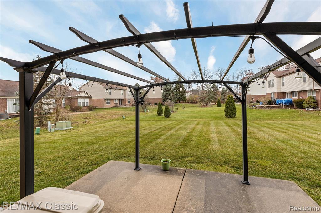 4692 Clover Road, Canton, MI 48188 — Photo 32