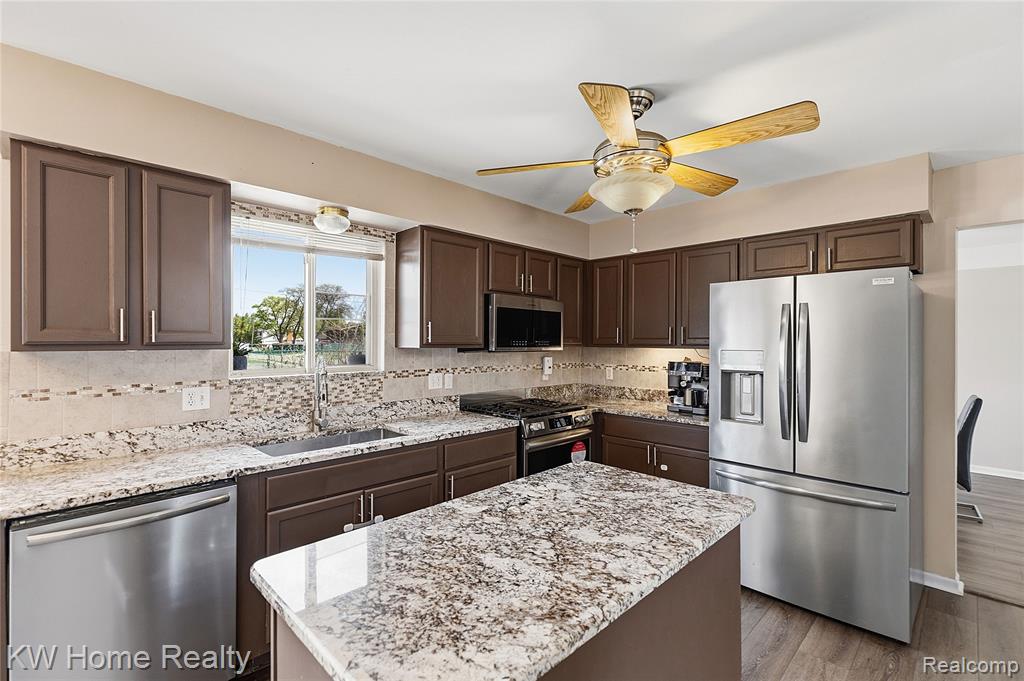 16102 Orchard Drive, Southgate, MI 48195 — Photo 11
