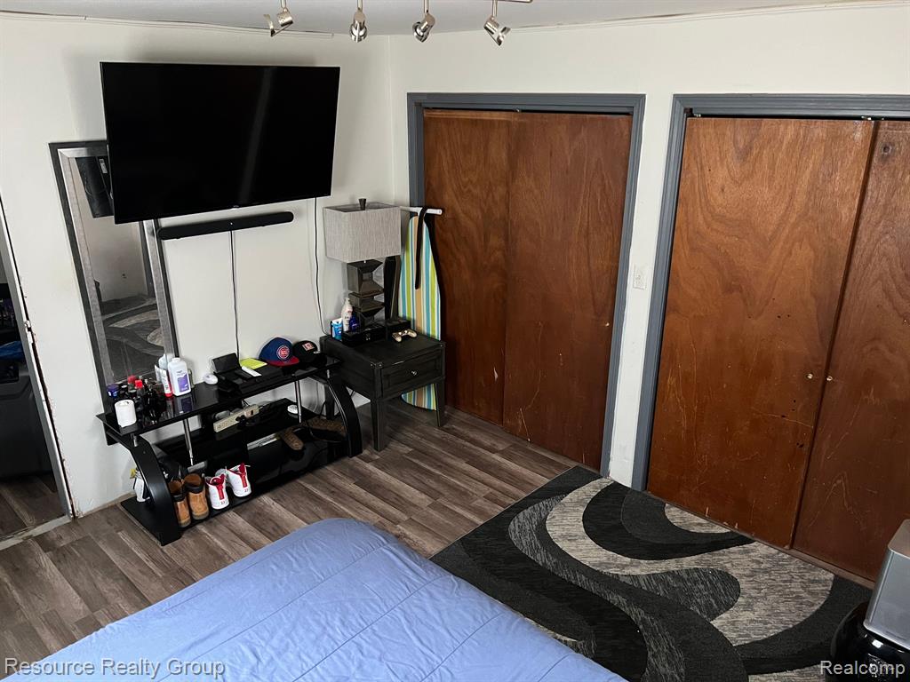 81 S Tasmania St. Street E, Pontiac, MI 48342 — Photo 13