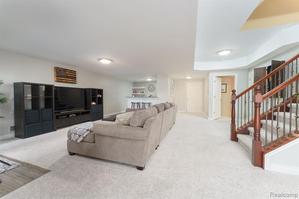 10725 WATERFALL, South Lyon, MI 48178 — Photo 33