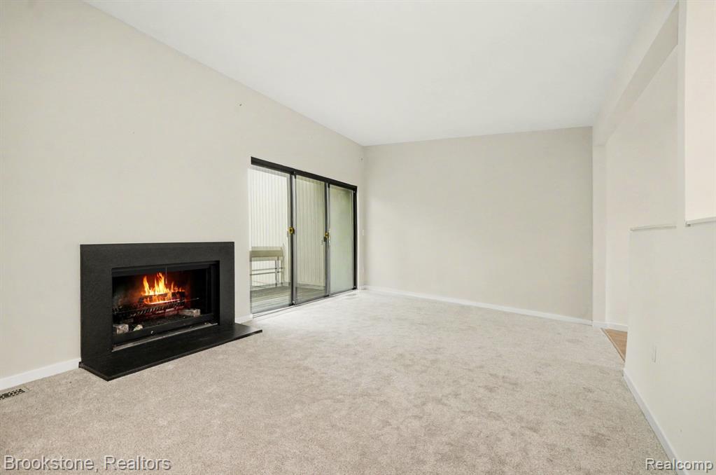 7440 Azalea Court, West Bloomfield, MI — Photo 9