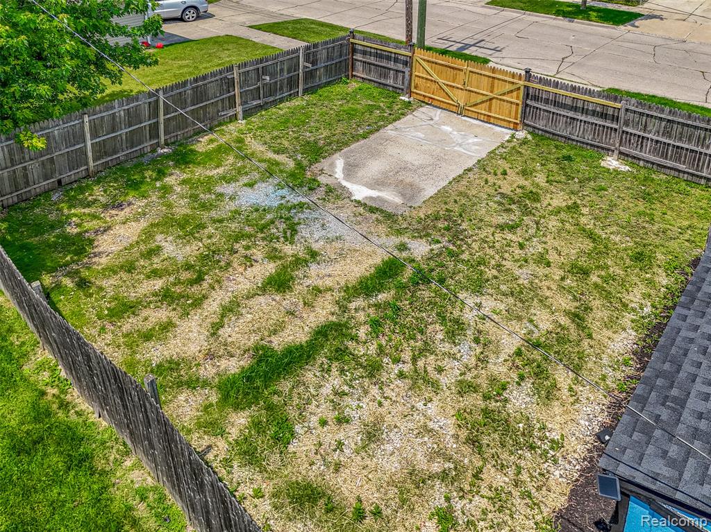 8329 Lenore Street, Dearborn Heights, MI 48127 — Photo 33