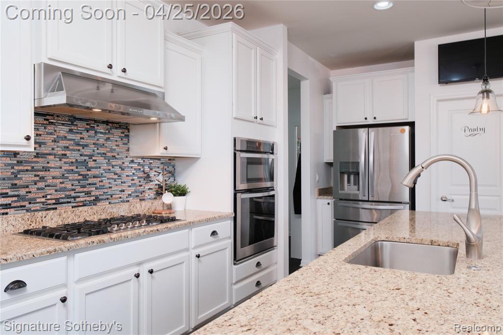 24636 Padstone Drive, South Lyon, MI 48178 — Photo 16