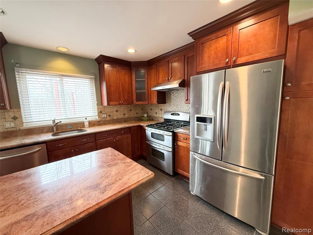 6842 Indian Creek Drive, West Bloomfield, MI — Photo 10