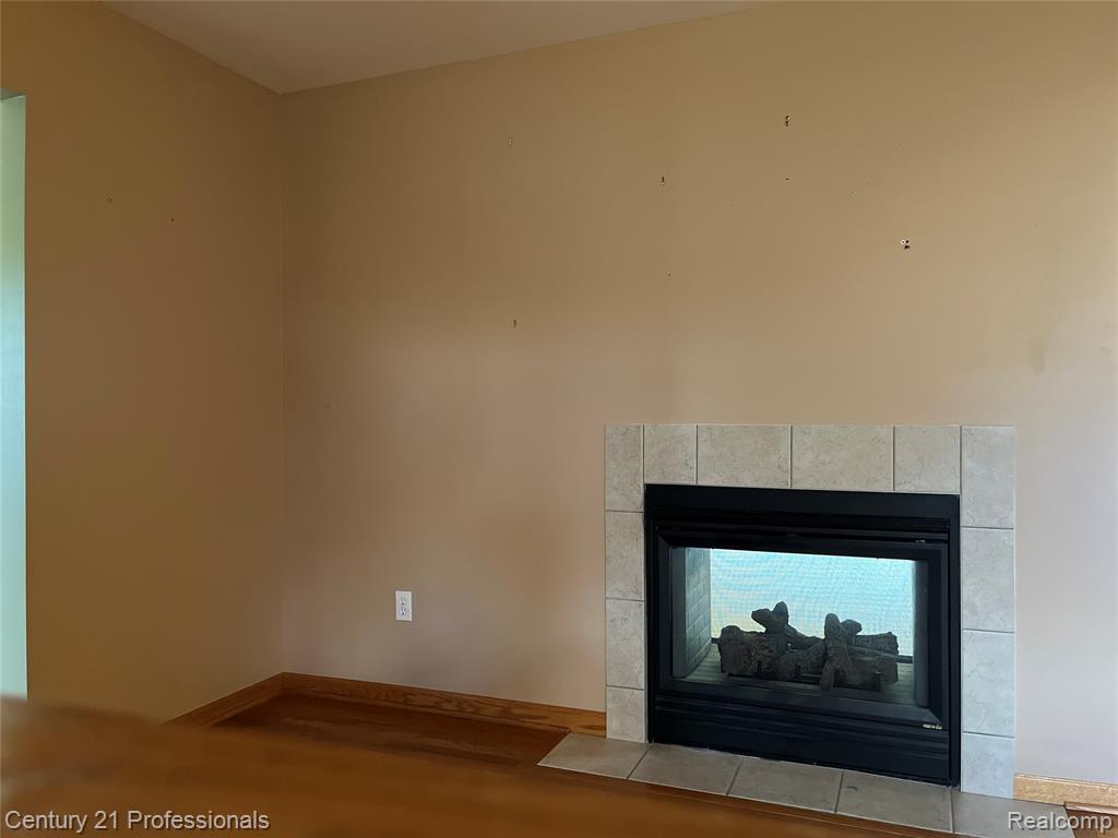 6252 Northridge Hills Drive, 66, Brighton, MI 48116 — Photo 11