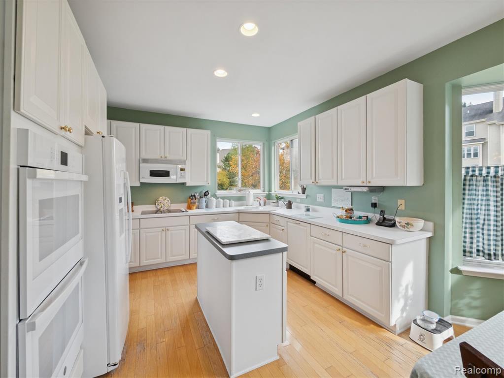 3480 Wooddale Court, Ann Arbor, MI 48104 — Photo 16