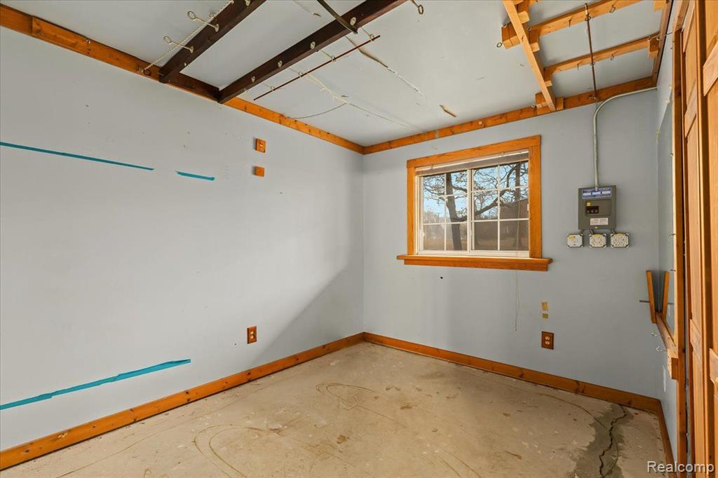 23404 MIDDLEBELT Road, Farmington Hills, MI 48336 — Photo 19
