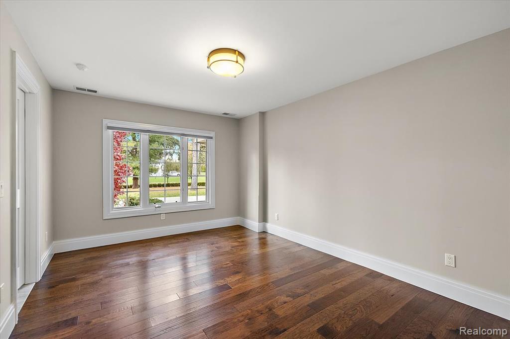 5741 Snowshoe Circle, Bloomfield Hills, MI 48301 — Photo 44