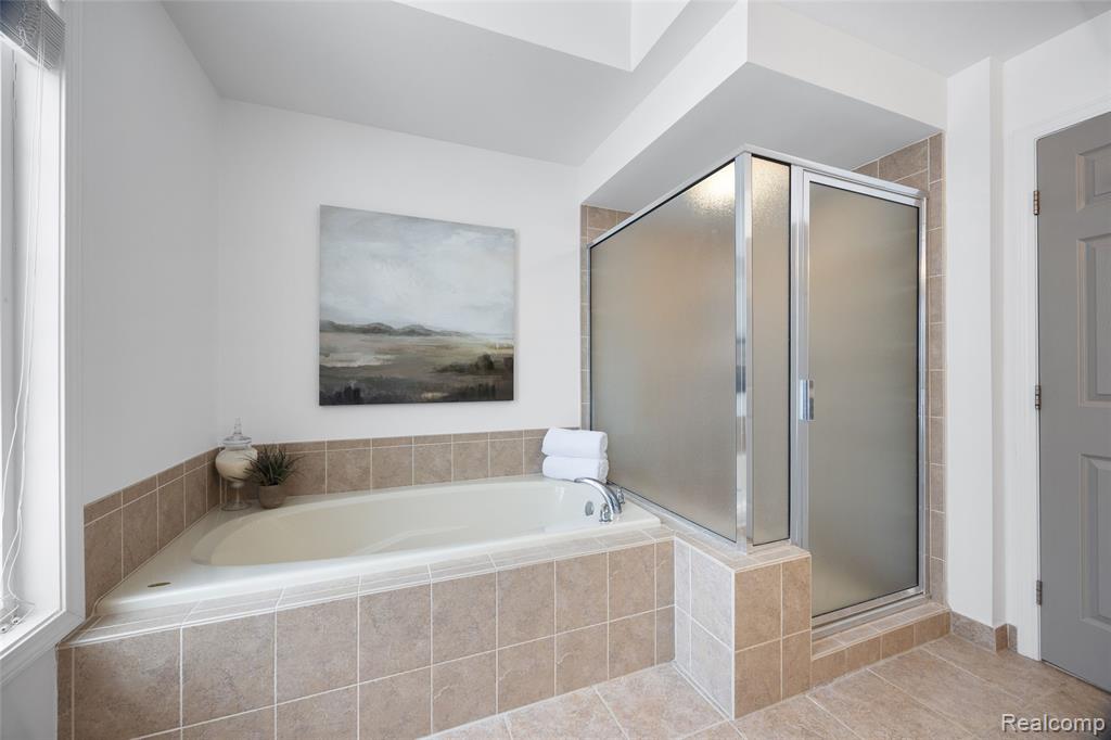 57351 Blossom Valley Trail, New Hudson, MI 48165 — Photo 19