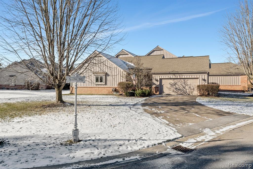 37779 SIENA Drive, Farmington Hills, MI 48331 — Photo 6
